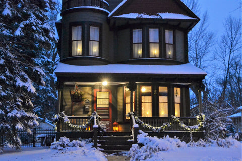 Turn on the Lights When it Senses You Are Almost Home